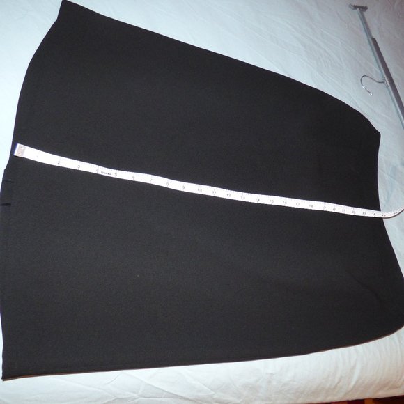 Field Manor Black Ladies Skirt Suit US 12 - Picture 2 of 16
